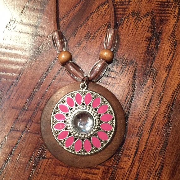 Long boho look necklace. - Picture 1 of 2